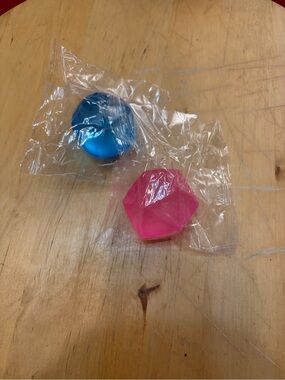 SQUISHY: Pink & Blue Gem-Shaped Squishies